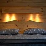 Tatrzanskie Kacina Chalet *